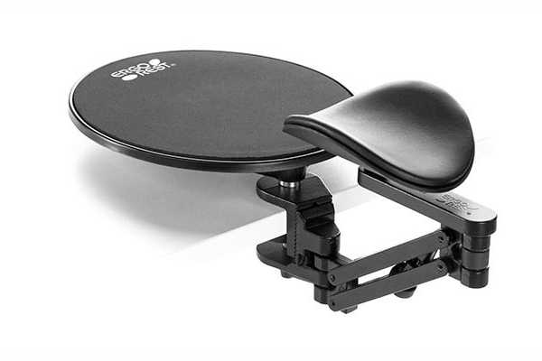 Ergorest ergonomic forearm supports with Mouse platform.